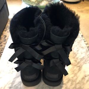 New UGG Women's Bailey Bow II Boots, Black, Sz 10